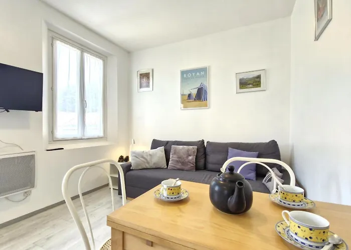 - - Rez-de-jardin - Marche A Deux Pas A 600m Royan