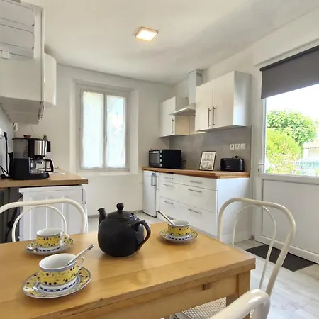 Apartment - - Rez-de-jardin - Marche A Deux Pas A 600m Royan