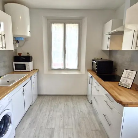 Apartment - - Rez-de-jardin - Marche A Deux Pas A 600m *