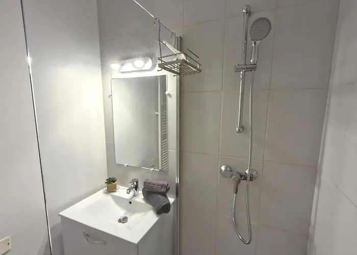 - - Rez-de-jardin - Marche A Deux Pas A 600m Royan