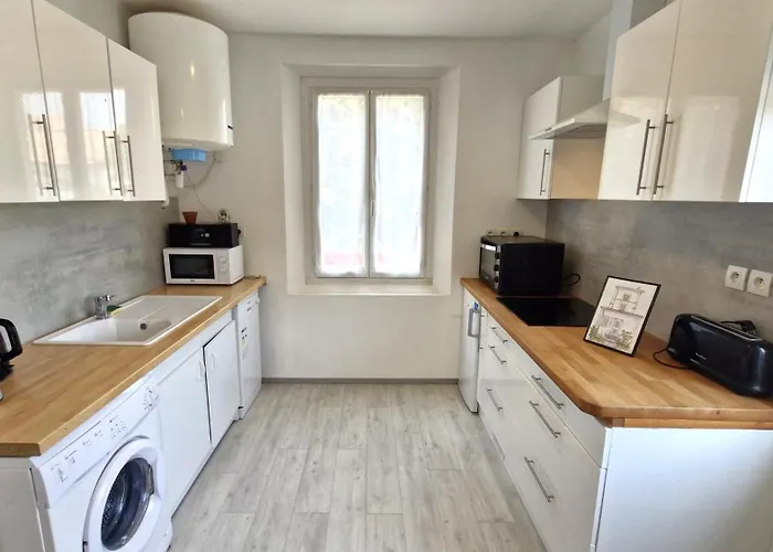 Apartment - - Rez-de-jardin - Marche A Deux Pas A 600m *