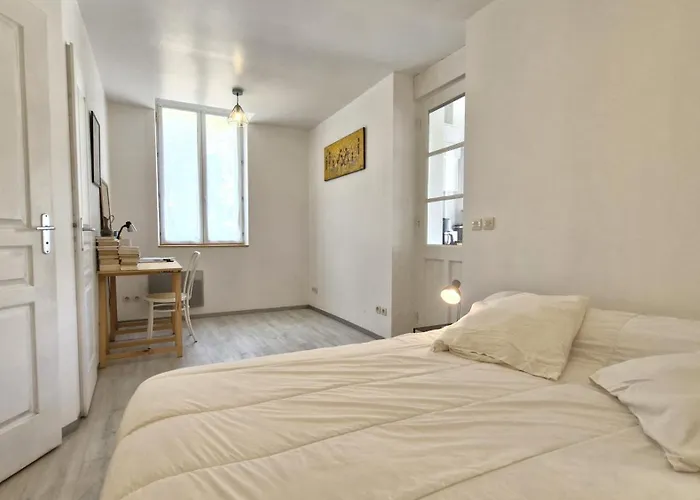 - - Rez-de-jardin - Marche A Deux Pas A 600m * Royan